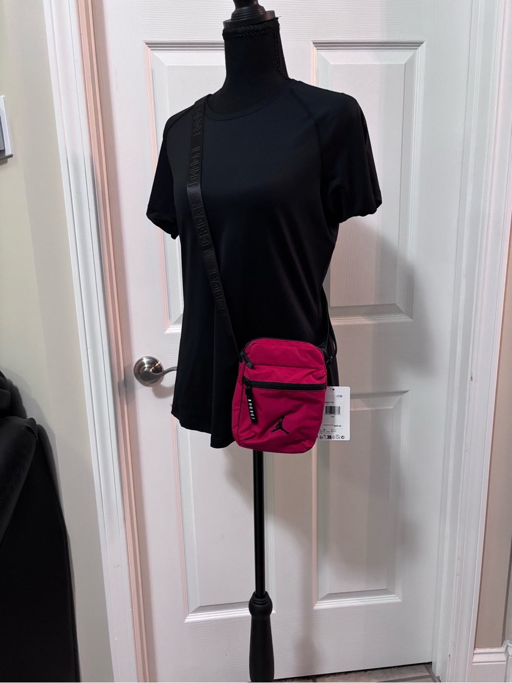 Jordan Small Crossbody Bag in Gym Red
